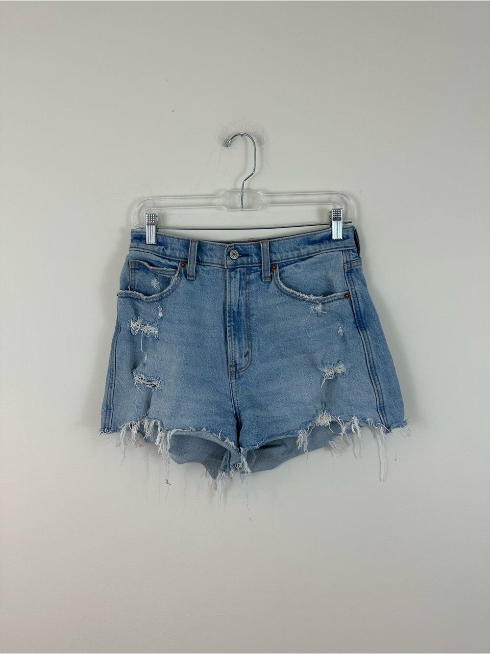 Abercrombie and Fitch Light Wash Ultra High Rise Mom Shorts Denim Size 6